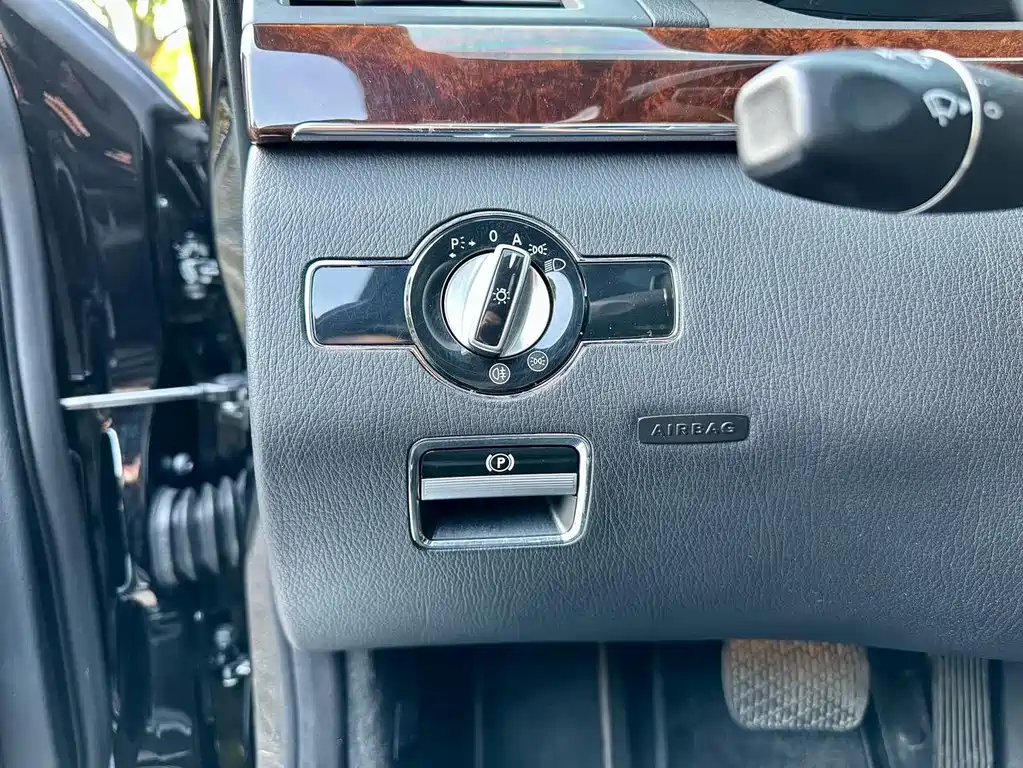 Mercedes-Benz S-Class — миниатюра 16