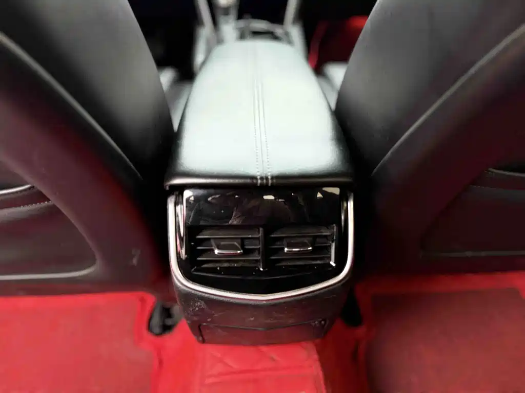 Cadillac XTS — миниатюра 5