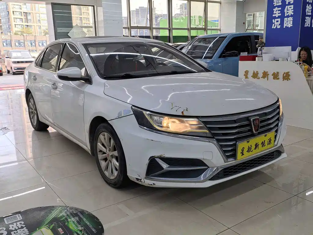 Roewe i6 New Energy — миниатюра 3