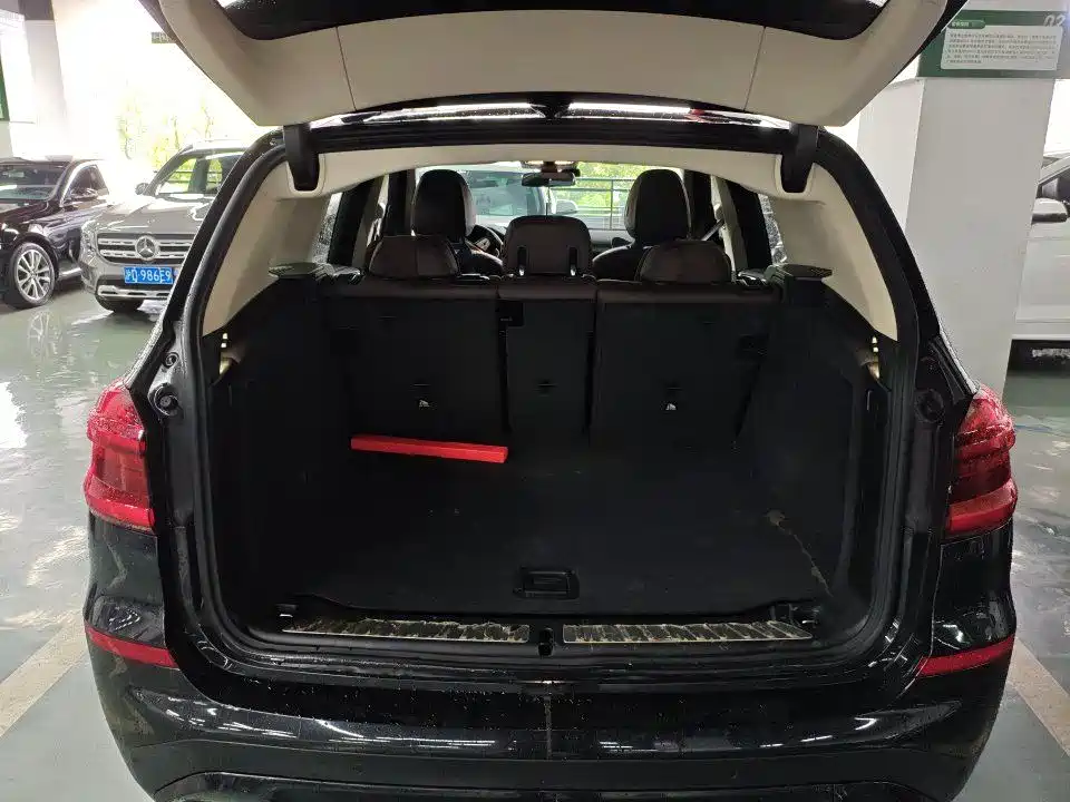 BMW X3 — миниатюра 8