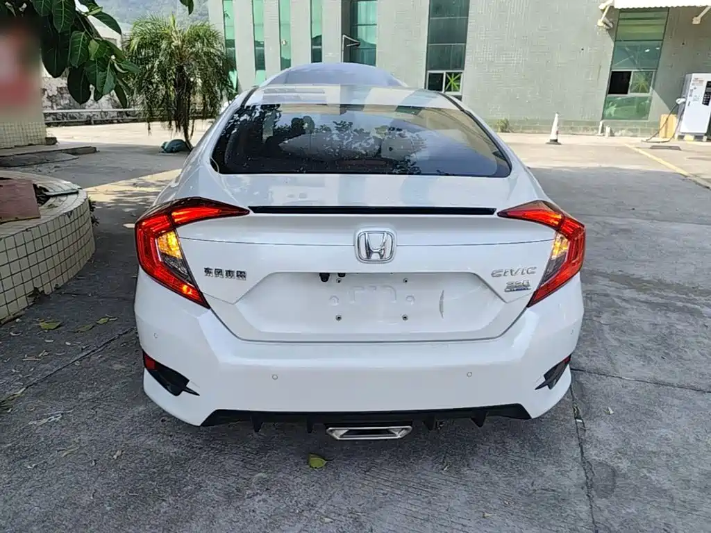 Honda Civic — миниатюра 6