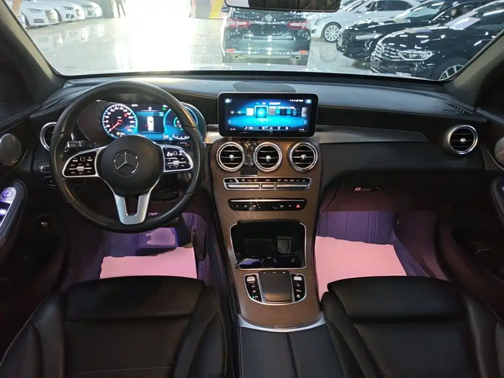 Mercedes-Benz GLC — миниатюра 10