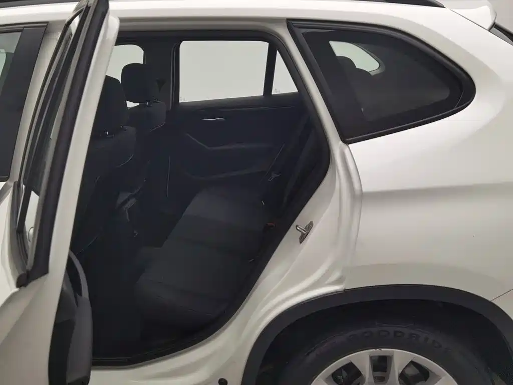 BMW X1 — миниатюра 15