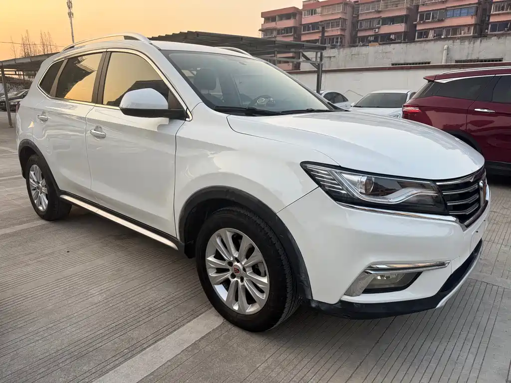 ROEWE RX5
