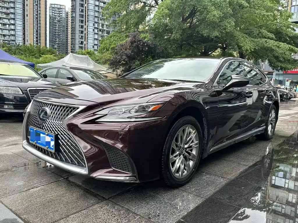 Lexus LS 2019