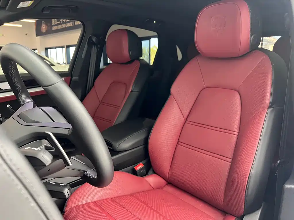 Porsche Cayenne — миниатюра 14
