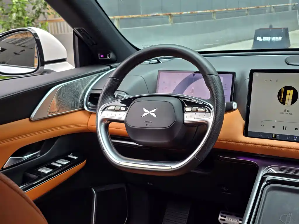 XPeng G9 — миниатюра 10