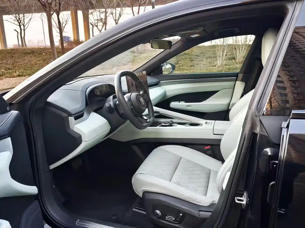 ZEEKR EXTREME KRYPTON 001