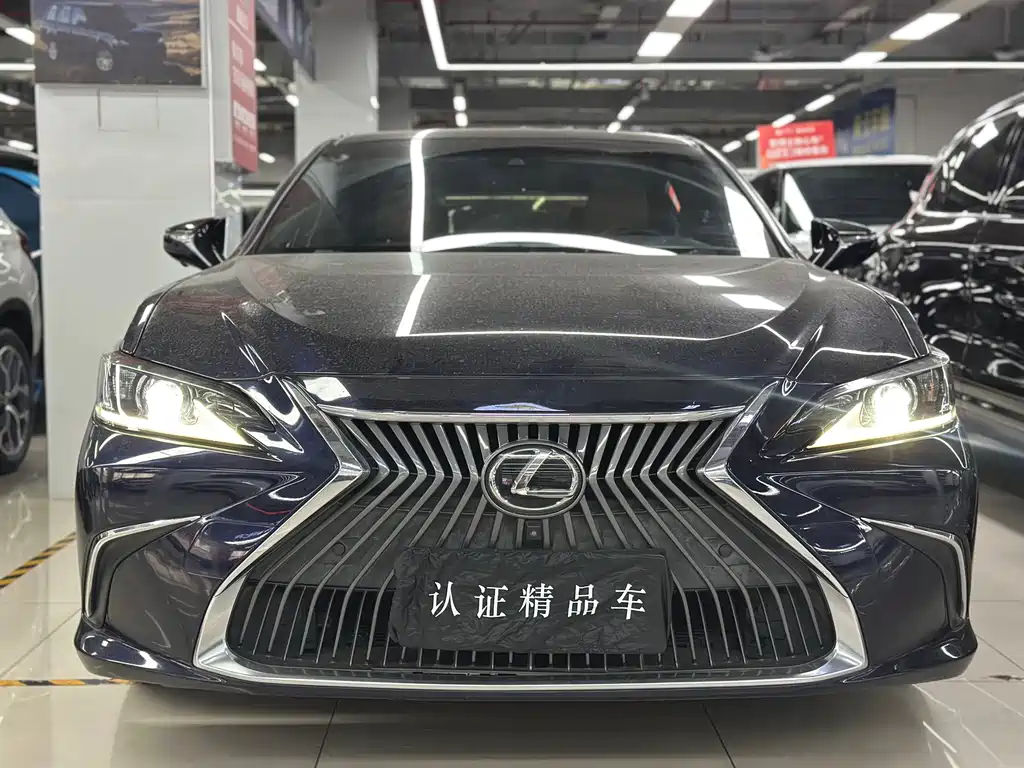 Lexus ES — миниатюра 2