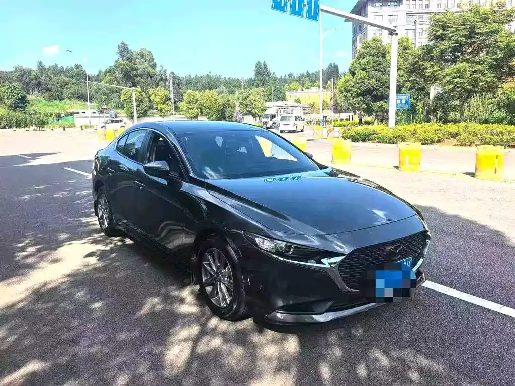 Mazda 3 Axela — миниатюра 3