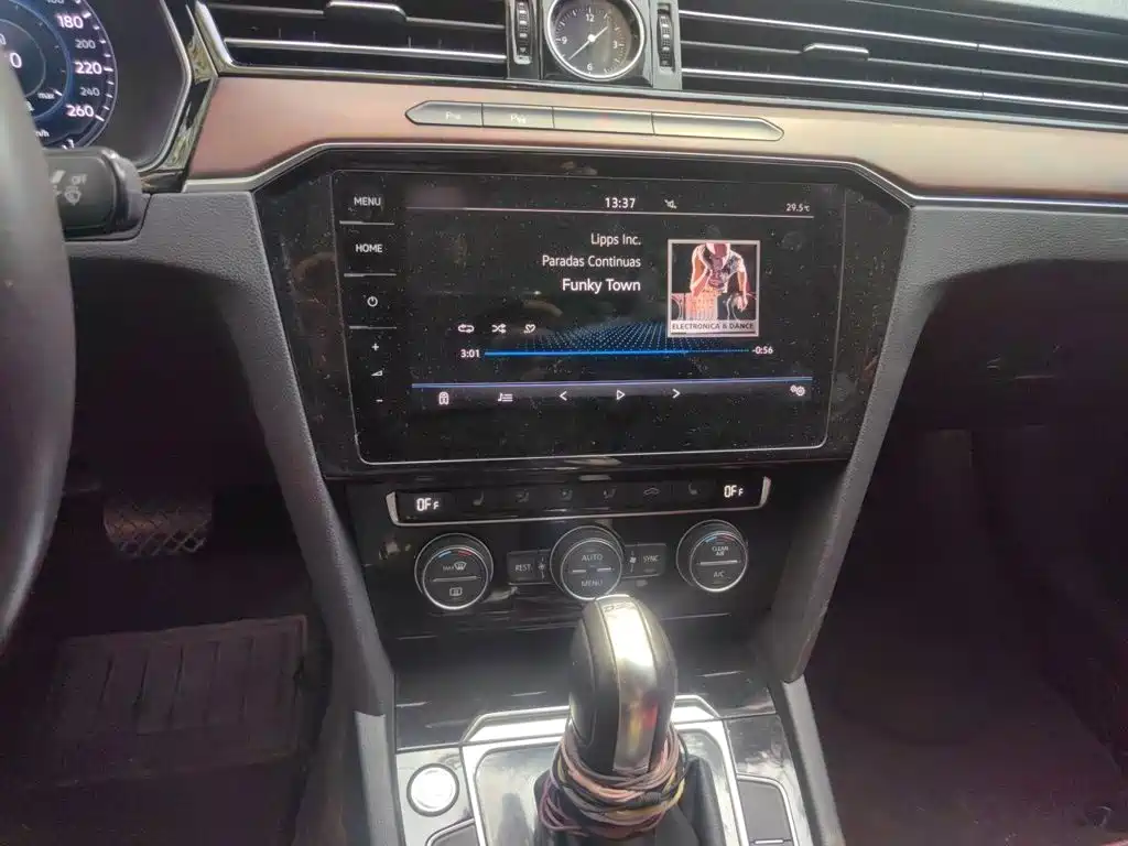 Volkswagen Magotan — миниатюра 6