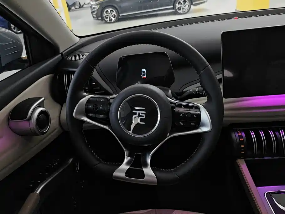 BYD Yuan Plus — миниатюра 15