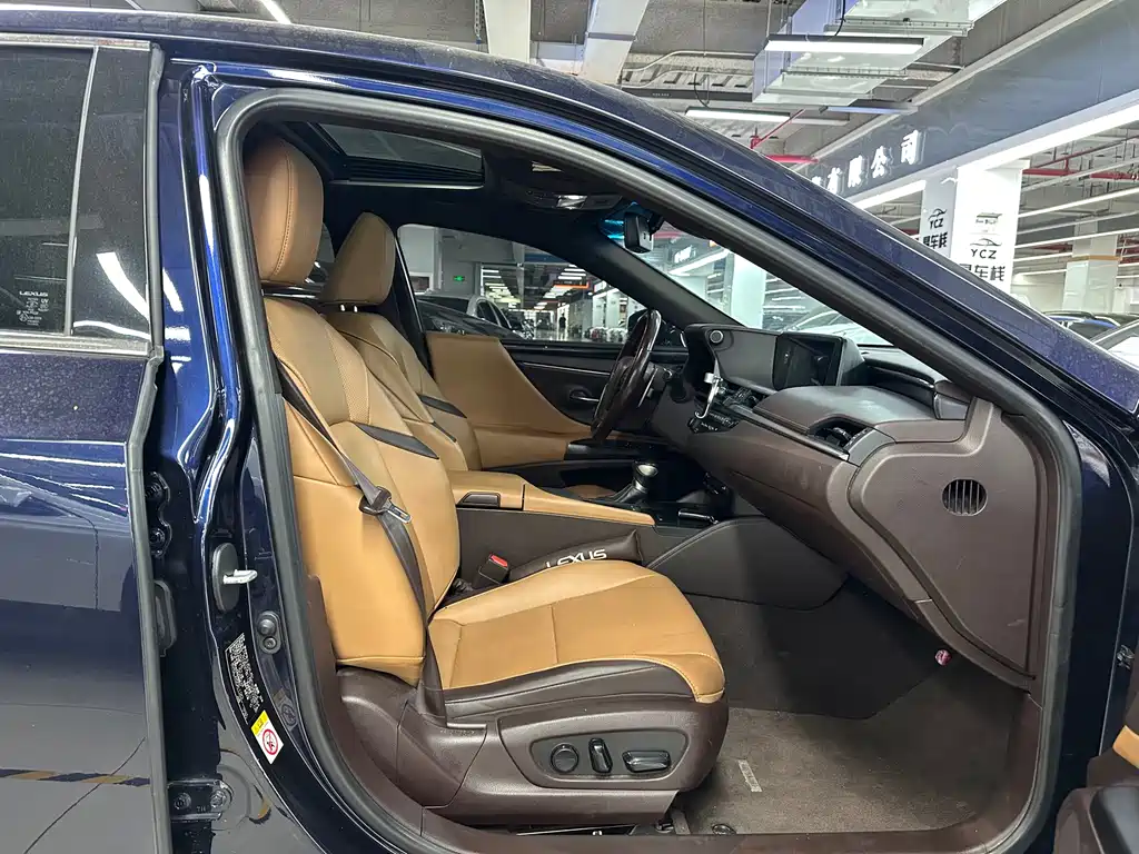 Lexus ES — миниатюра 19