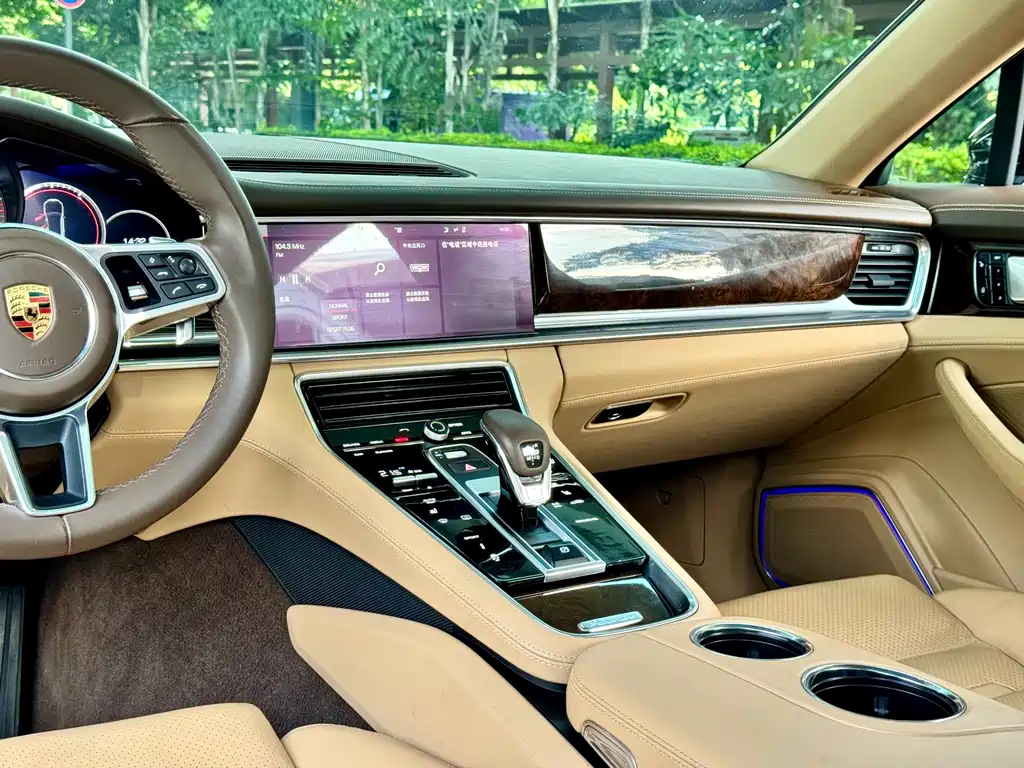 Porsche Panamera — миниатюра 10