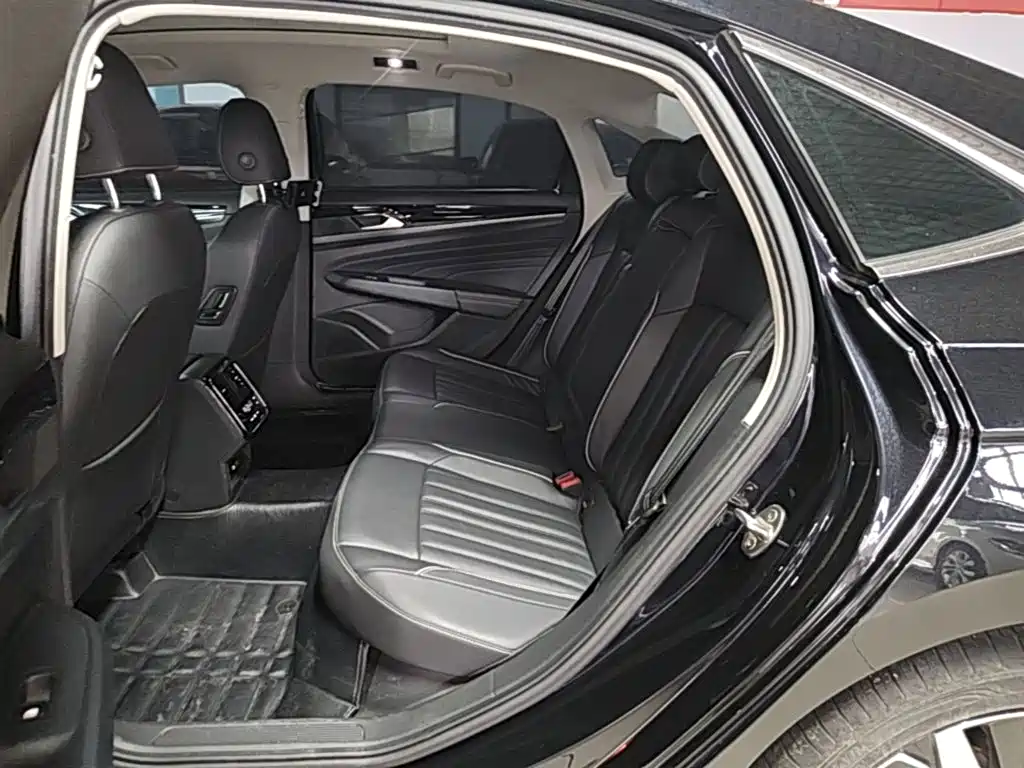Volkswagen Passat — миниатюра 17