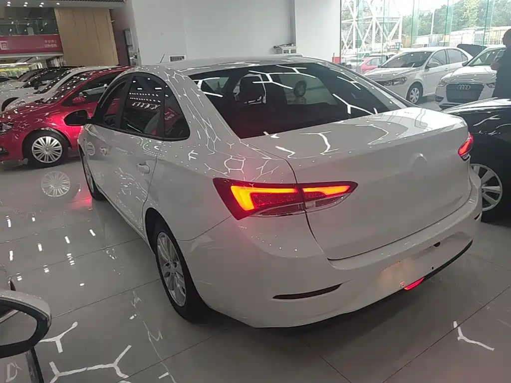 Buick Excelle — миниатюра 5