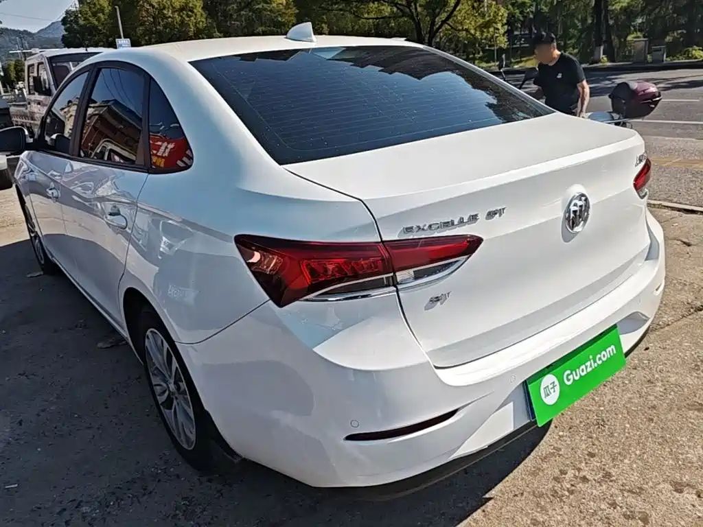 Buick Excelle — миниатюра 5