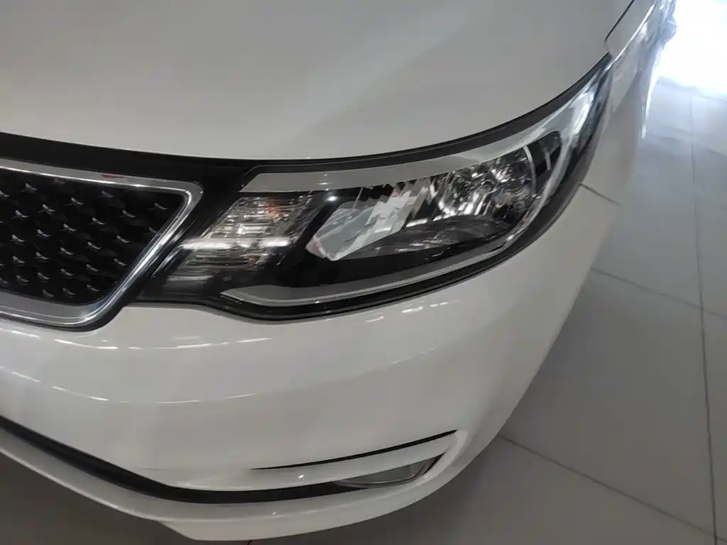 Kia K2 — миниатюра 24