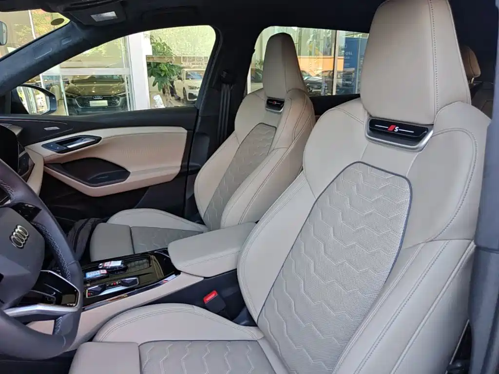 Audi AudiQ6L e-tron — миниатюра 15