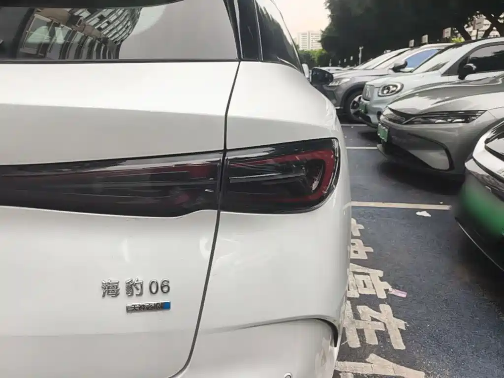 BYD Seals 06 DM-i версия для путешествий — миниатюра 8
