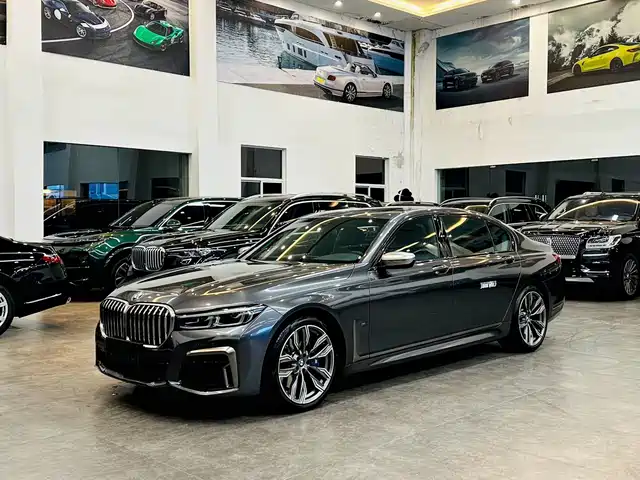 BMW 7 SERIES