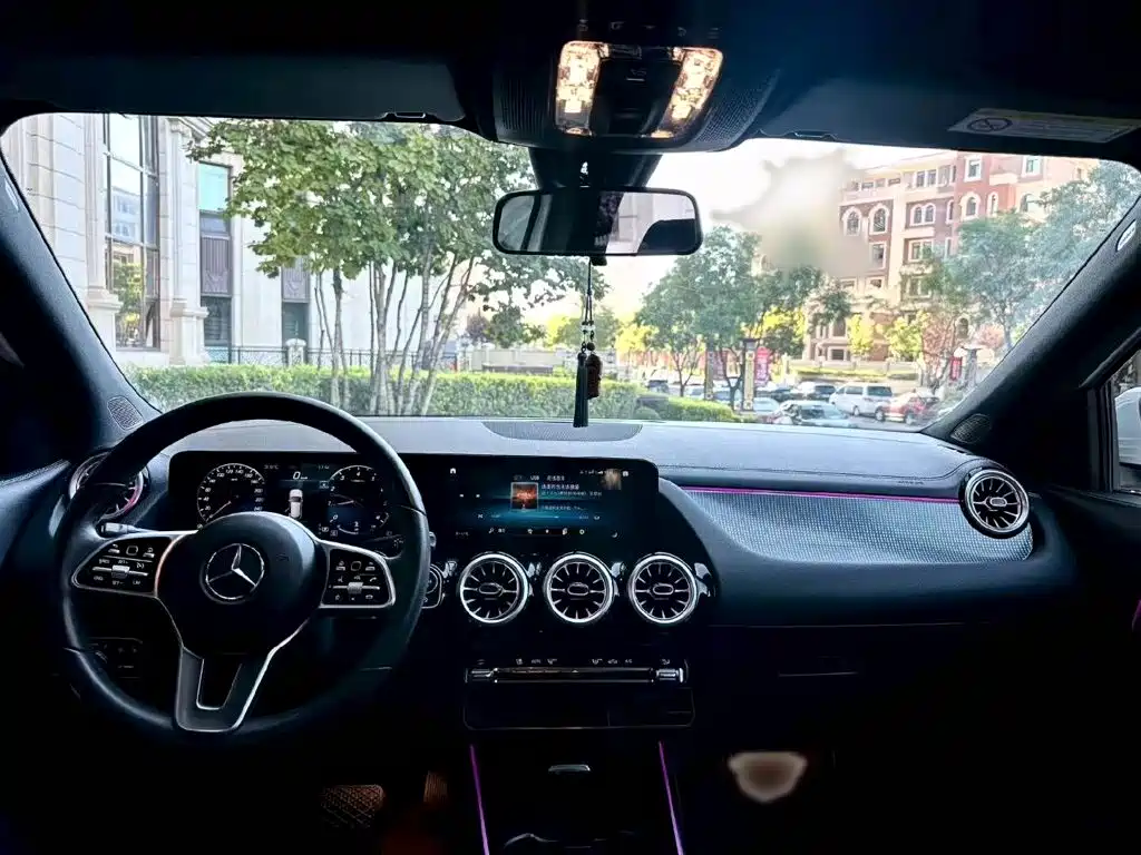 Mercedes-Benz GLA — миниатюра 19