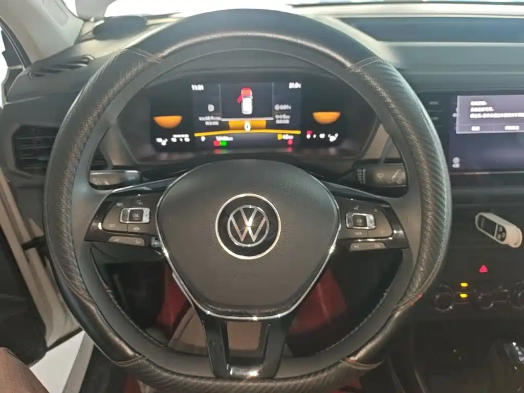 Volkswagen T-Cross — миниатюра 11