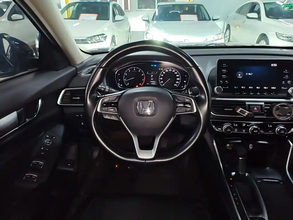Honda Inspire — миниатюра 11