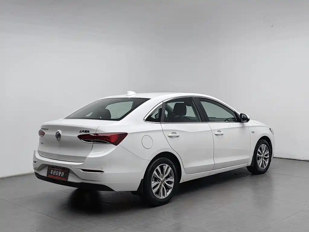Buick Excelle — миниатюра 2