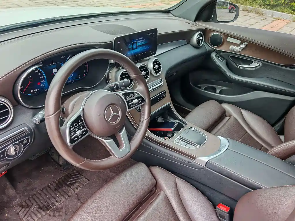 Mercedes-Benz GLC — миниатюра 7