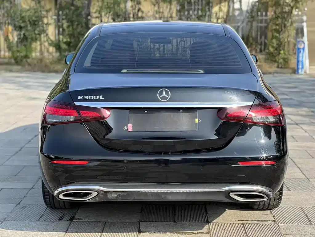 Mercedes-Benz E-Class E 2022 E 300 L Fashion