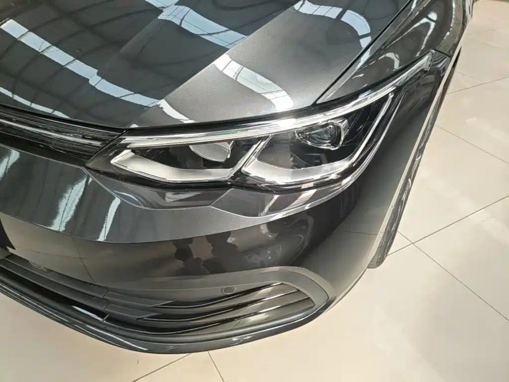 Volkswagen Golf — миниатюра 24