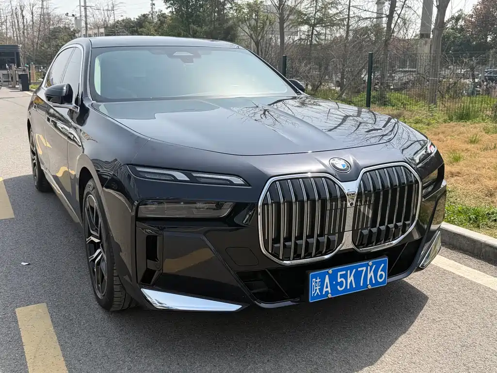 BMW 7 Series 7 2023 735Li M Sport