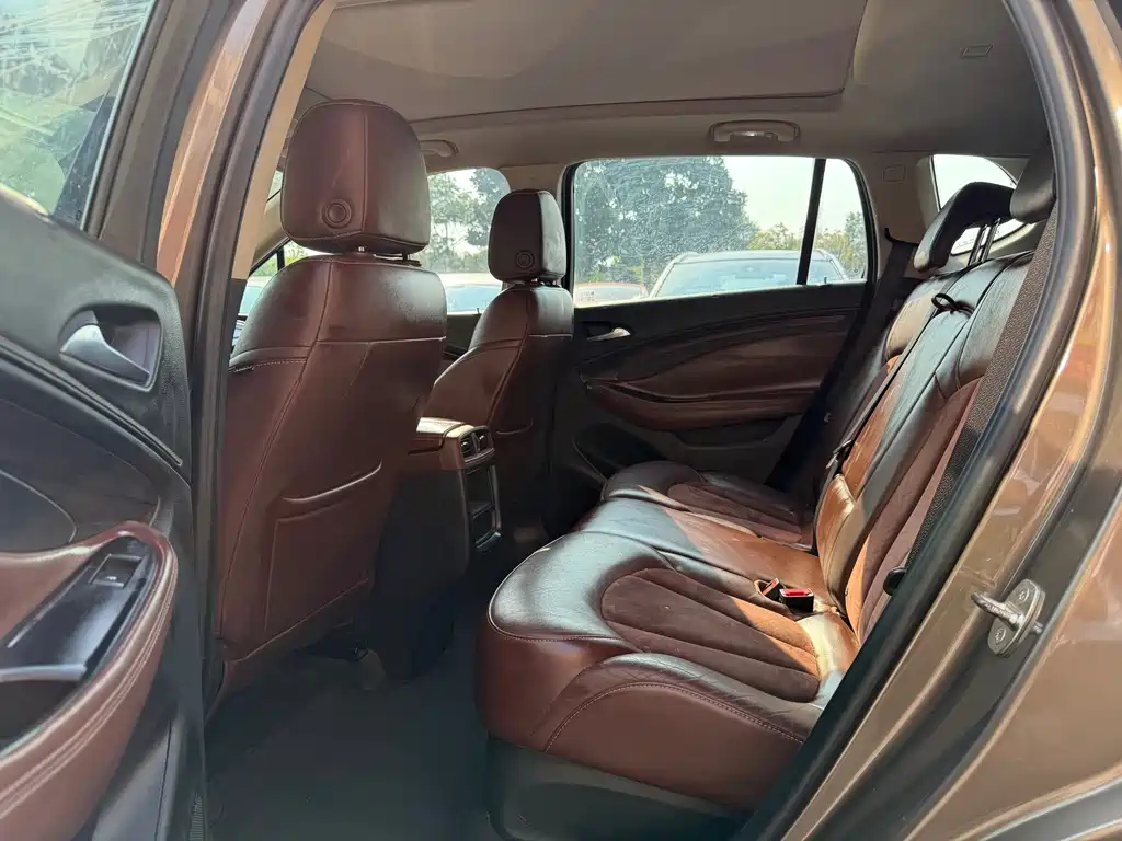 Buick Envision Plus — миниатюра 9