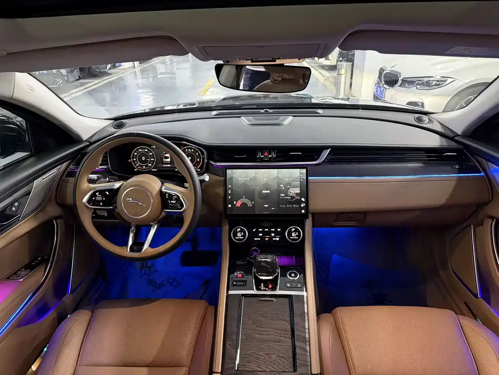 Jaguar XFL — миниатюра 8