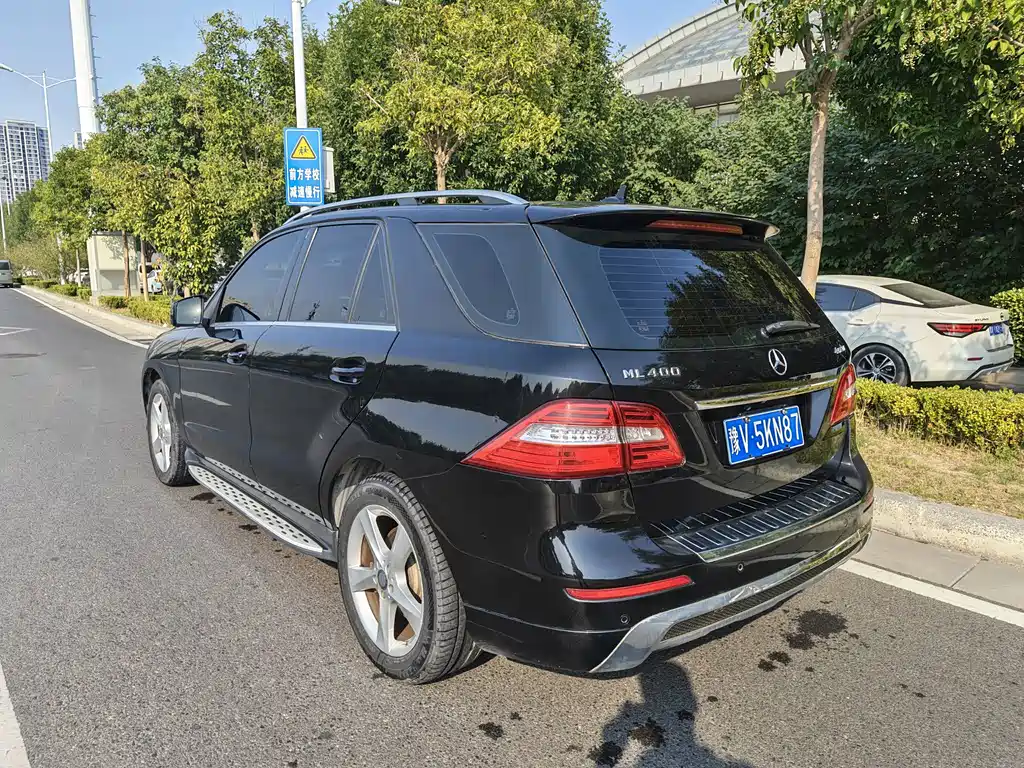 Mercedes-Benz M-Class — миниатюра 10