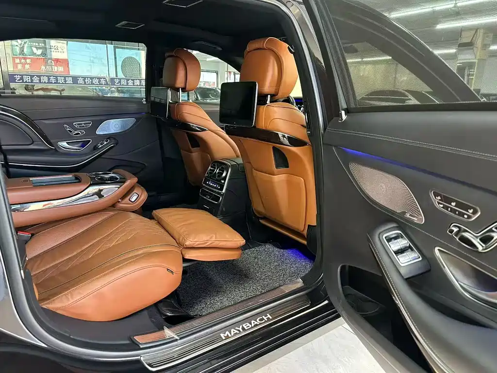Mercedes-Benz S-Class — миниатюра 6