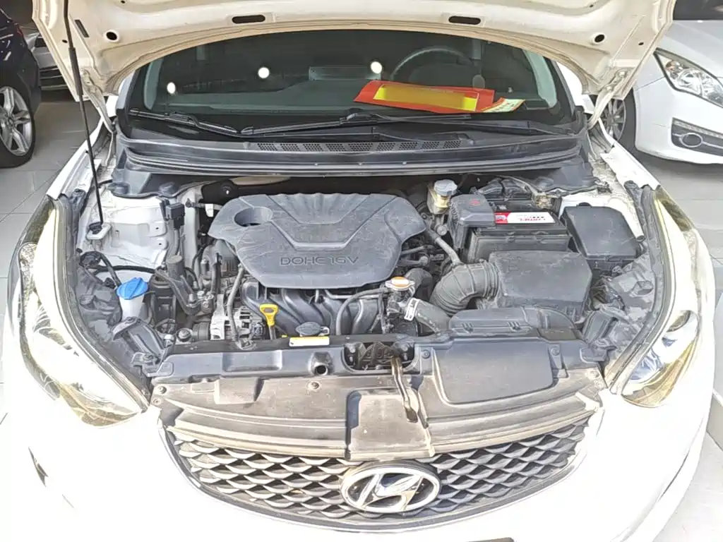 Hyundai Elantra Langdong — миниатюра 20