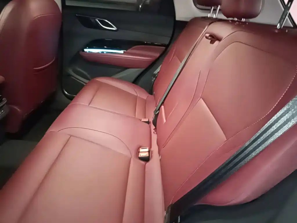 Hongqi Hongqi HS3 PHEV — миниатюра 22