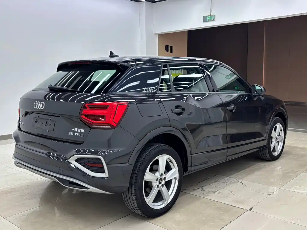 Audi Q2L — миниатюра 4