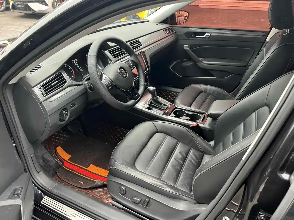 Volkswagen Passat 2017 330TSI DSG