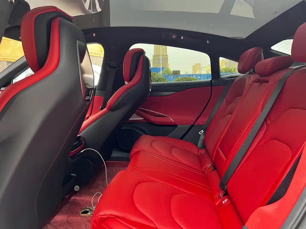 XIAOMI CAR XIAOMI SU7