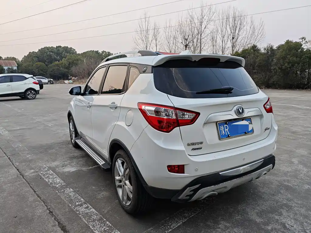 CHANGAN CS35