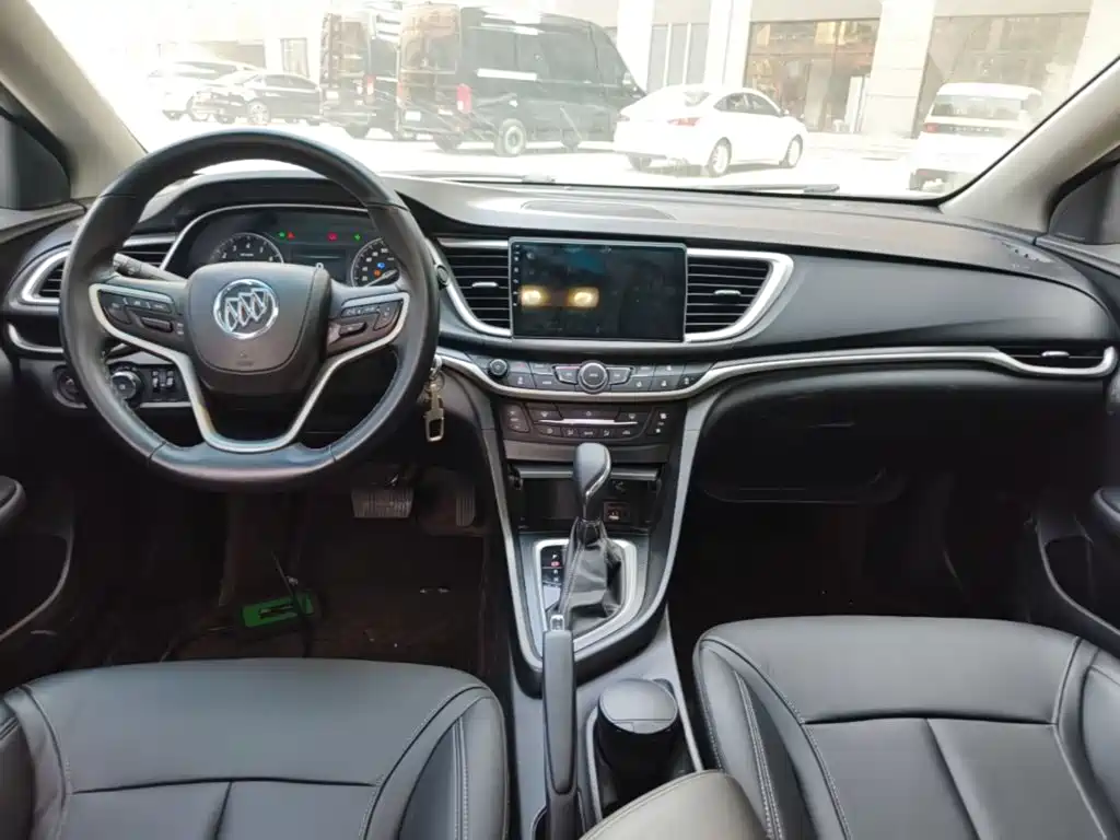 Buick Excelle — миниатюра 10