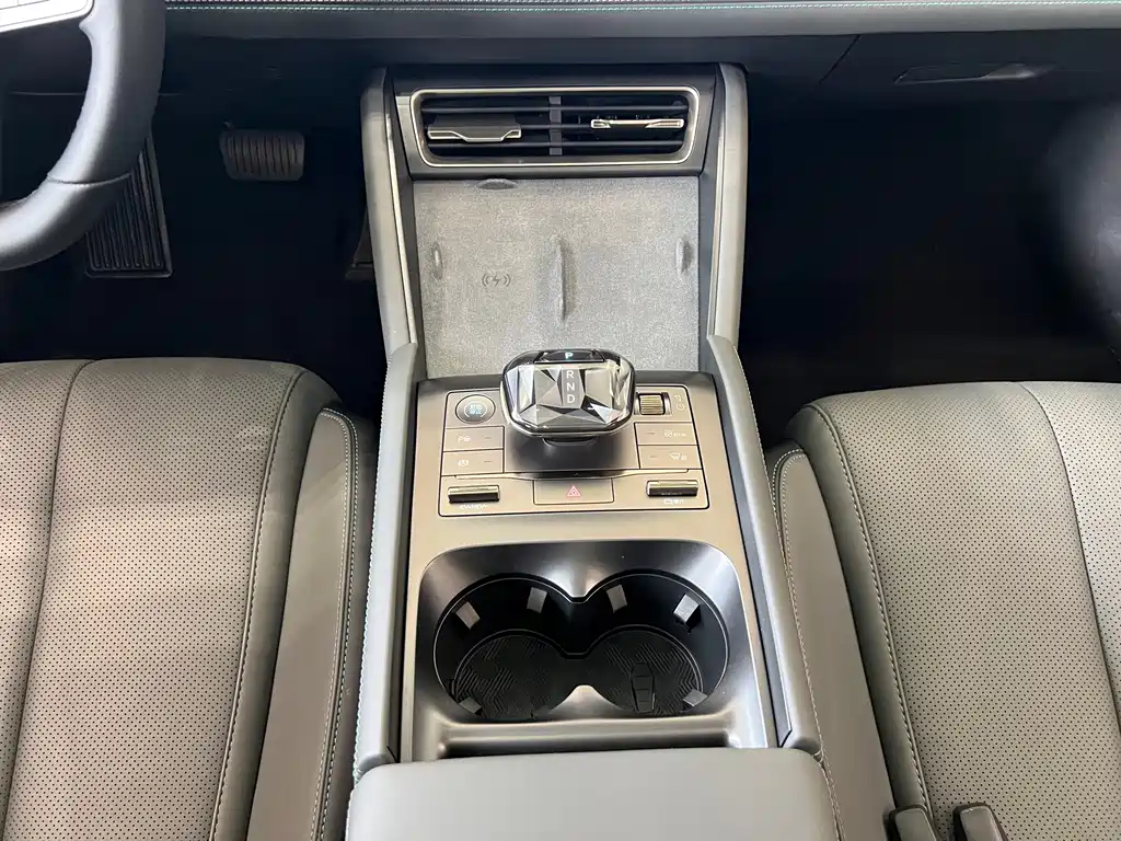 BYD Qin L — миниатюра 11