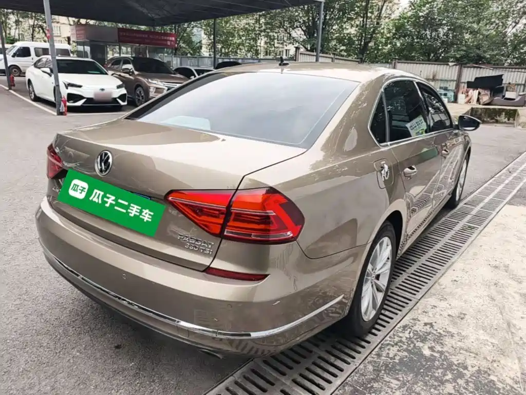 Volkswagen Passat — миниатюра 7