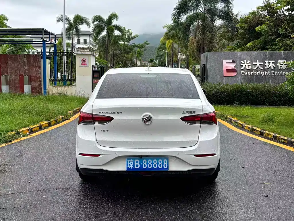Buick Excelle — миниатюра 8