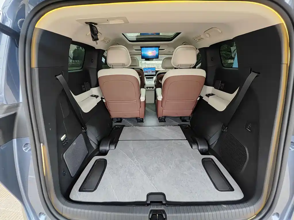 BYD Xia — миниатюра 13