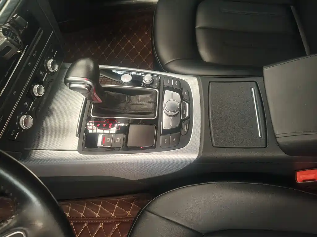Audi A6L — миниатюра 9