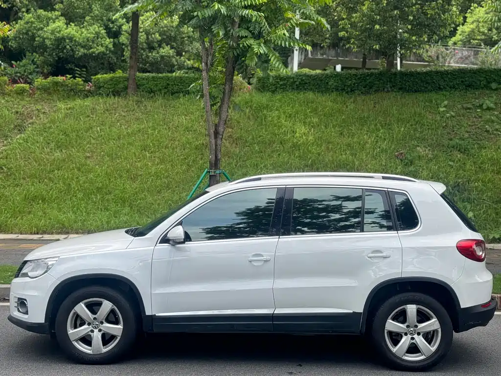 Volkswagen Tiguan — миниатюра 5